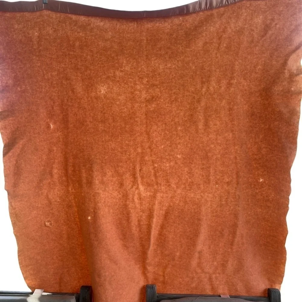 VTG Wool O’ The West Apricot Satin Trim Wool Blanket Portland Woolen Mills READ